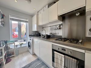 Kitchen- click for photo gallery